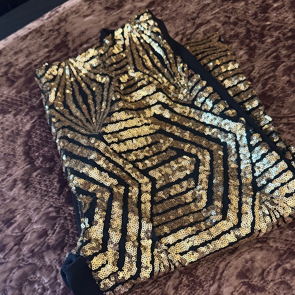 Gold and Black Wide Leg Pants - Picture 15 of 16